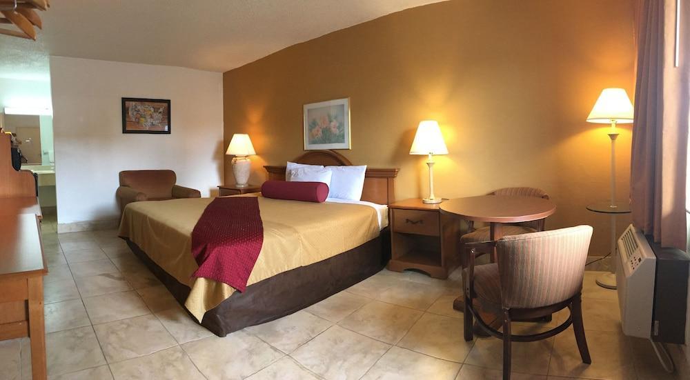 Econo Lodge North North Fort Myers Zewnętrze zdjęcie