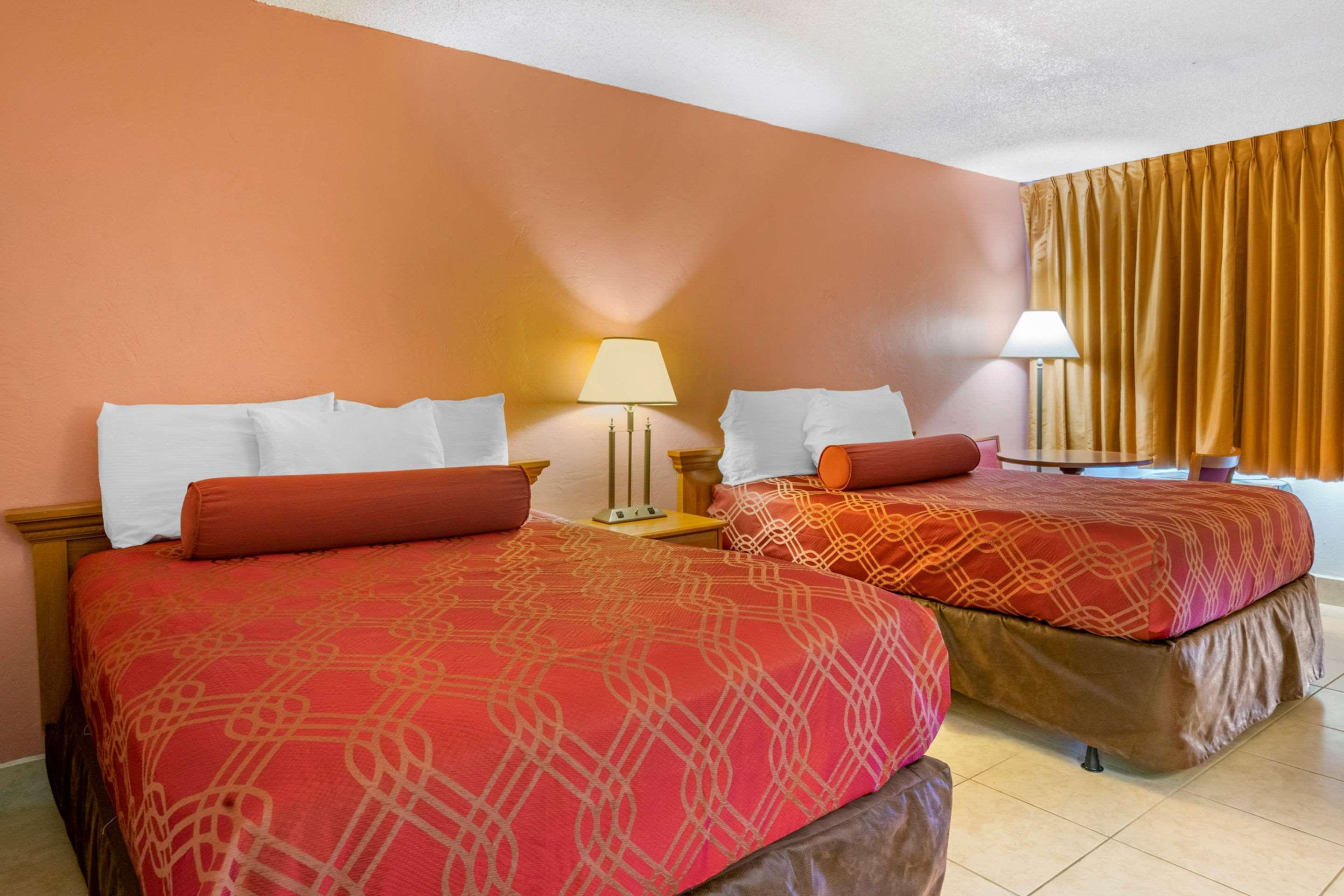 Econo Lodge North North Fort Myers Zewnętrze zdjęcie