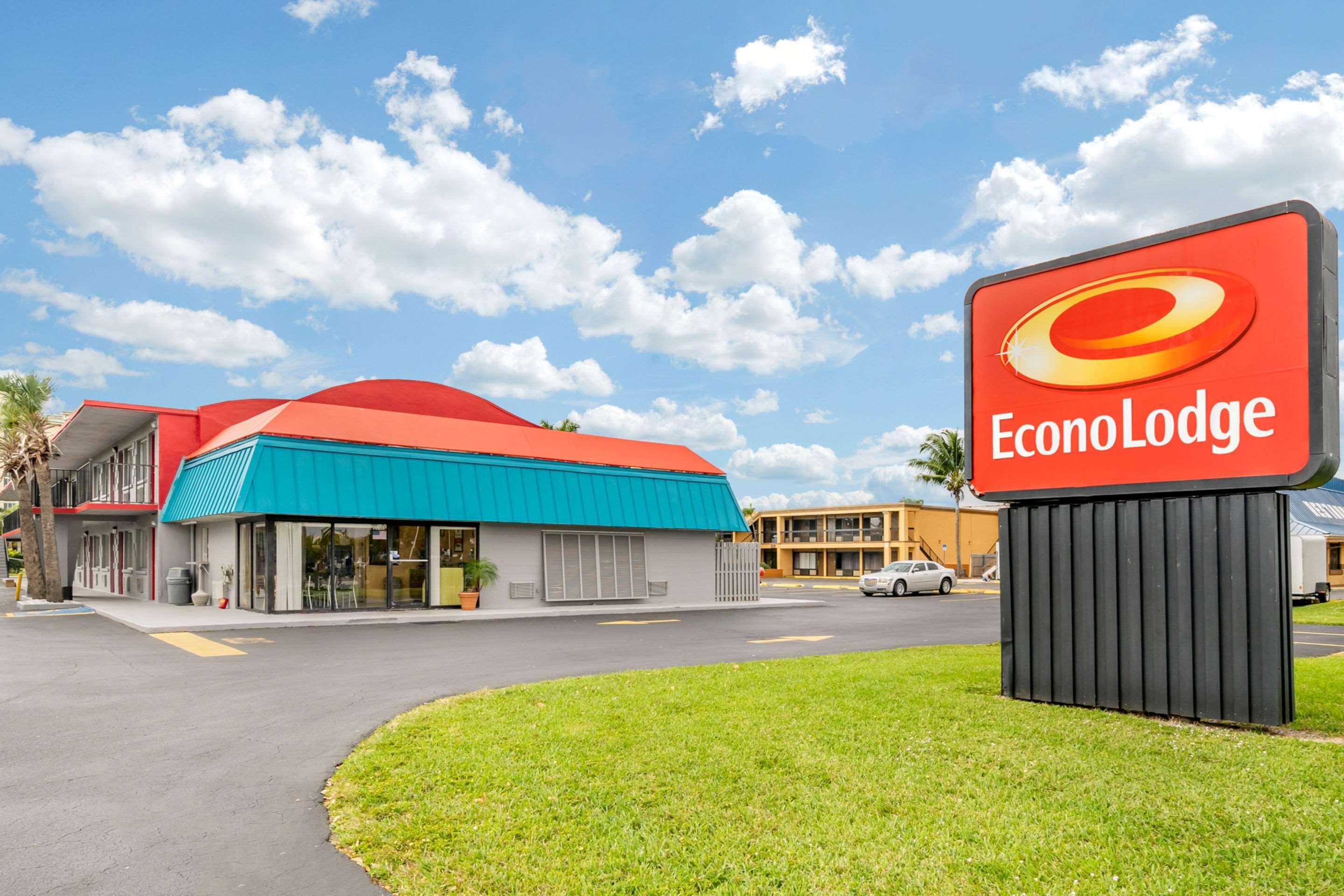 Econo Lodge North North Fort Myers Zewnętrze zdjęcie