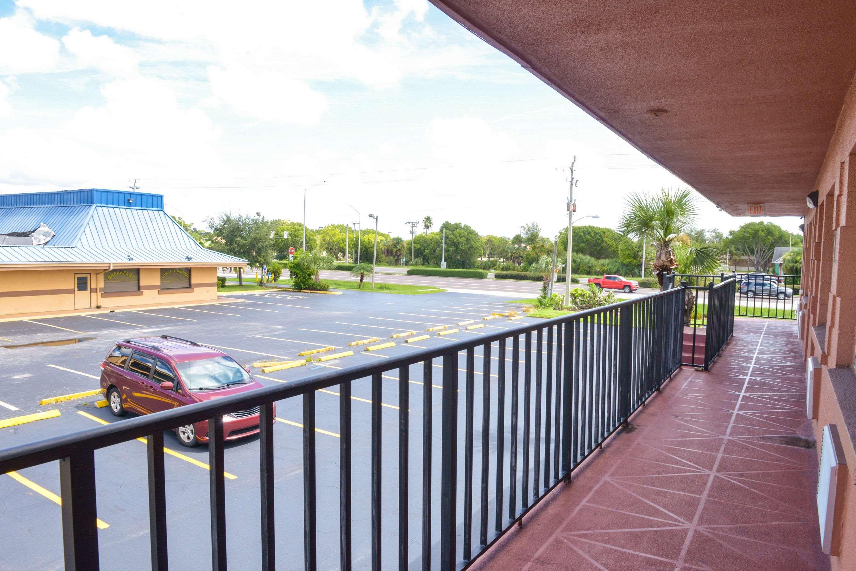 Econo Lodge North North Fort Myers Zewnętrze zdjęcie