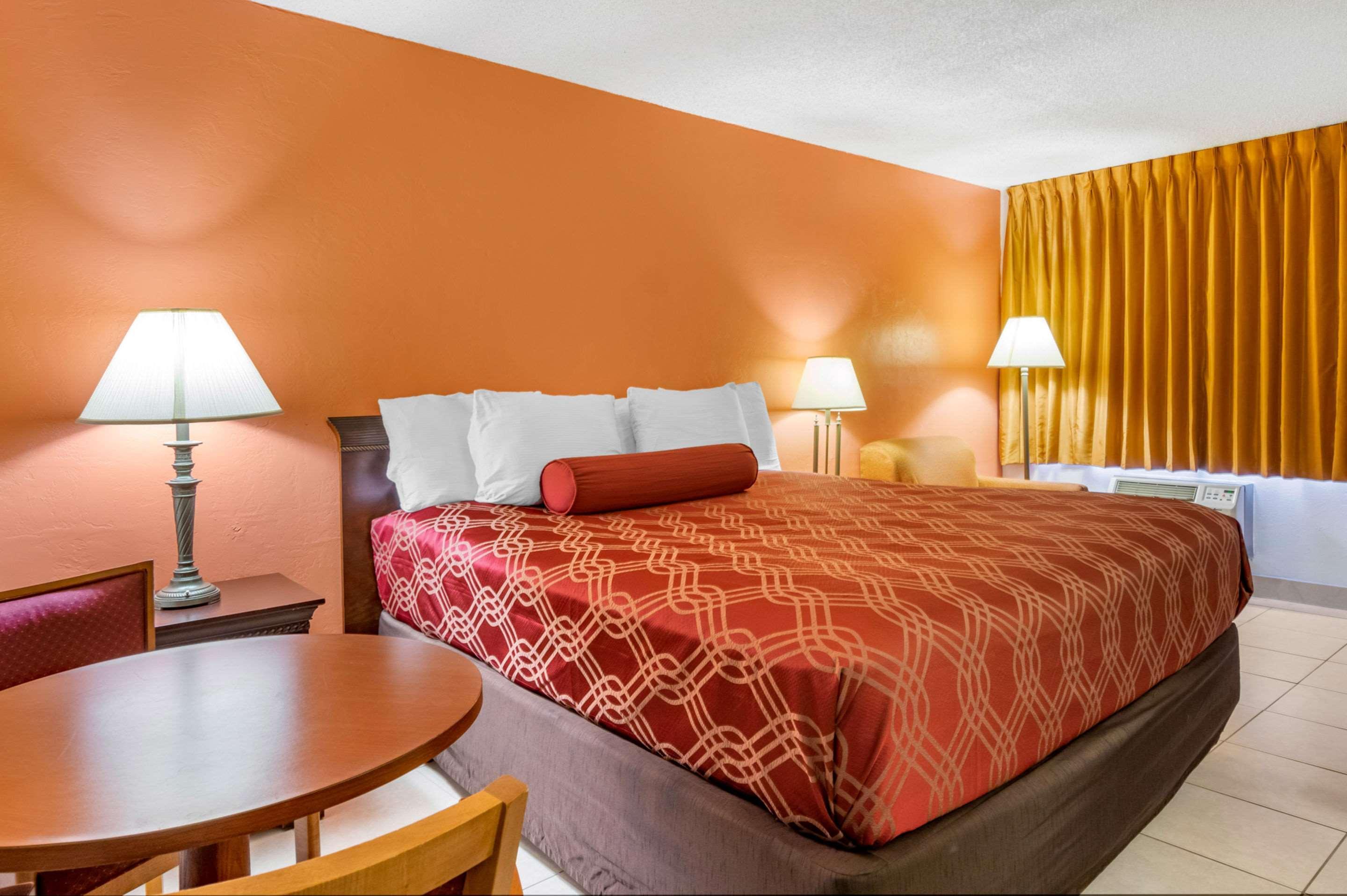 Econo Lodge North North Fort Myers Zewnętrze zdjęcie